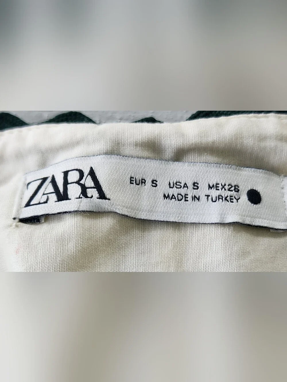Zara Cream and Black Patterned Scallop-Hem Shorts - Picture 8 of 8